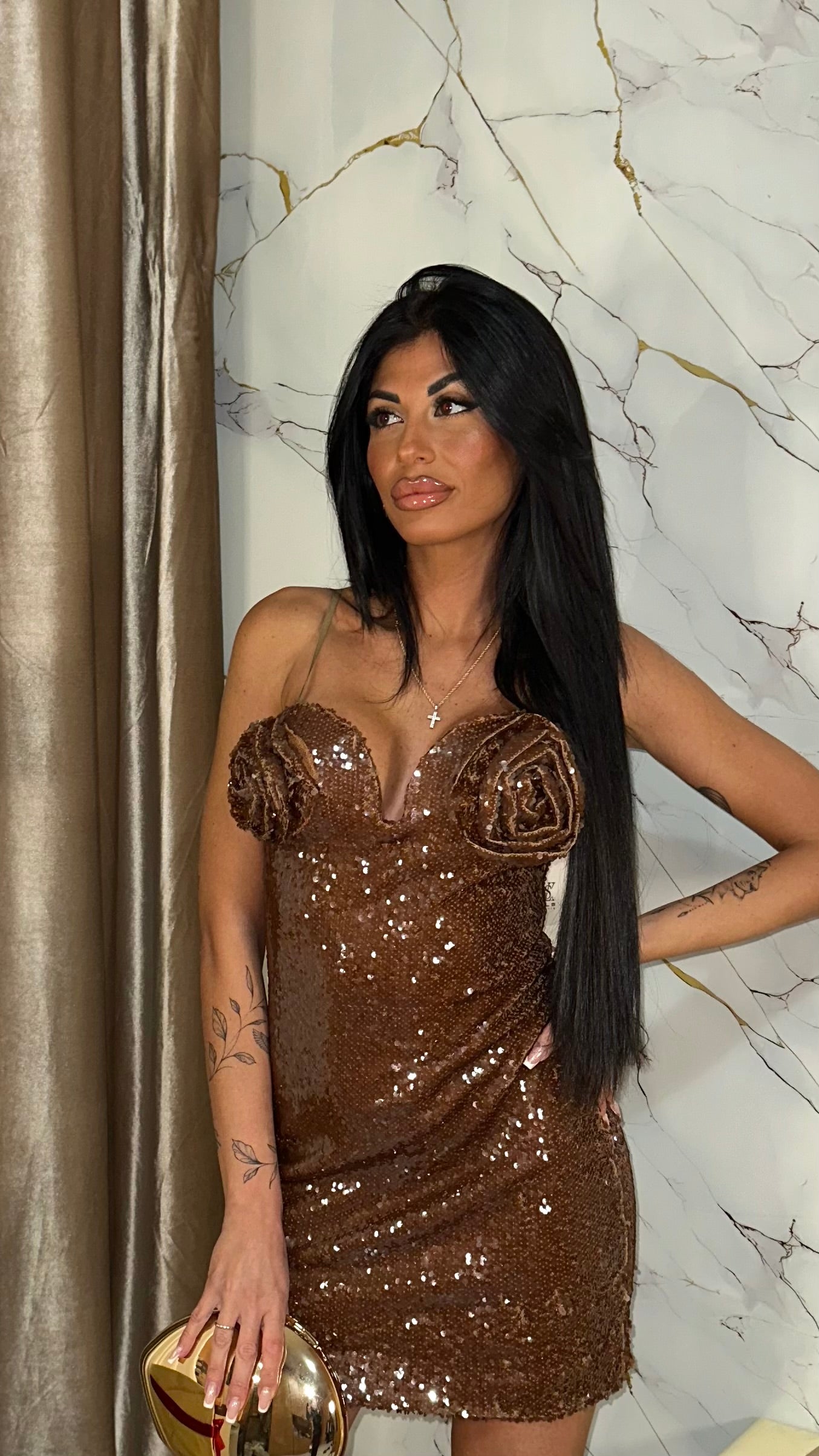 MINI DRESS ROSES PAILLETTES CARAMEL