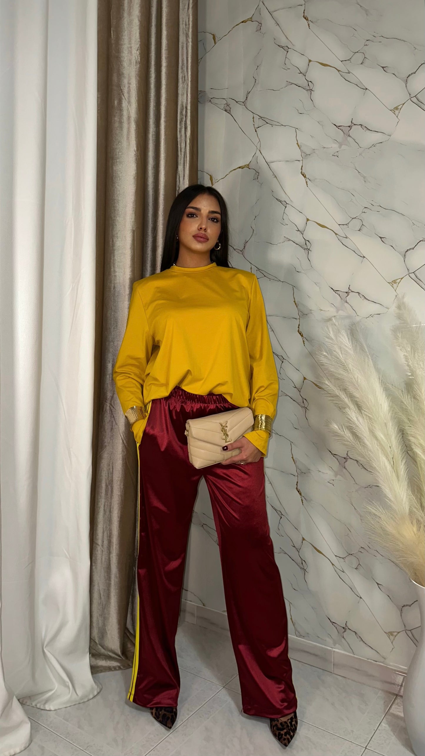 PANTATUTA ACETATO BORDEAUX CON BANDE SENAPE