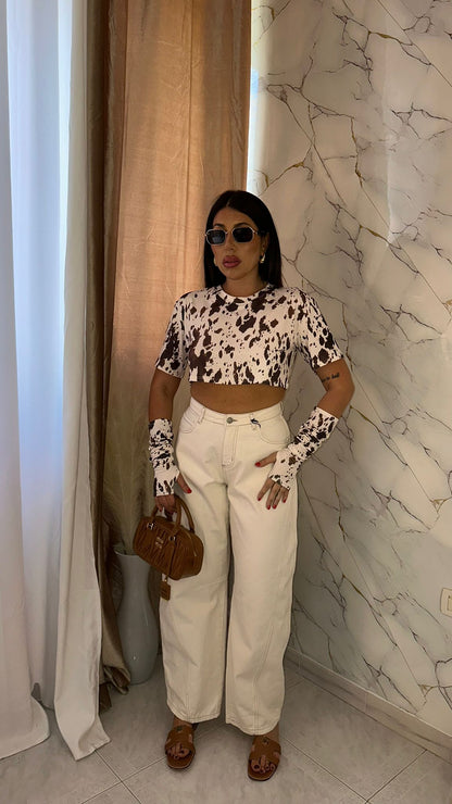 T-SHIRT CROP CON MANICOTTI