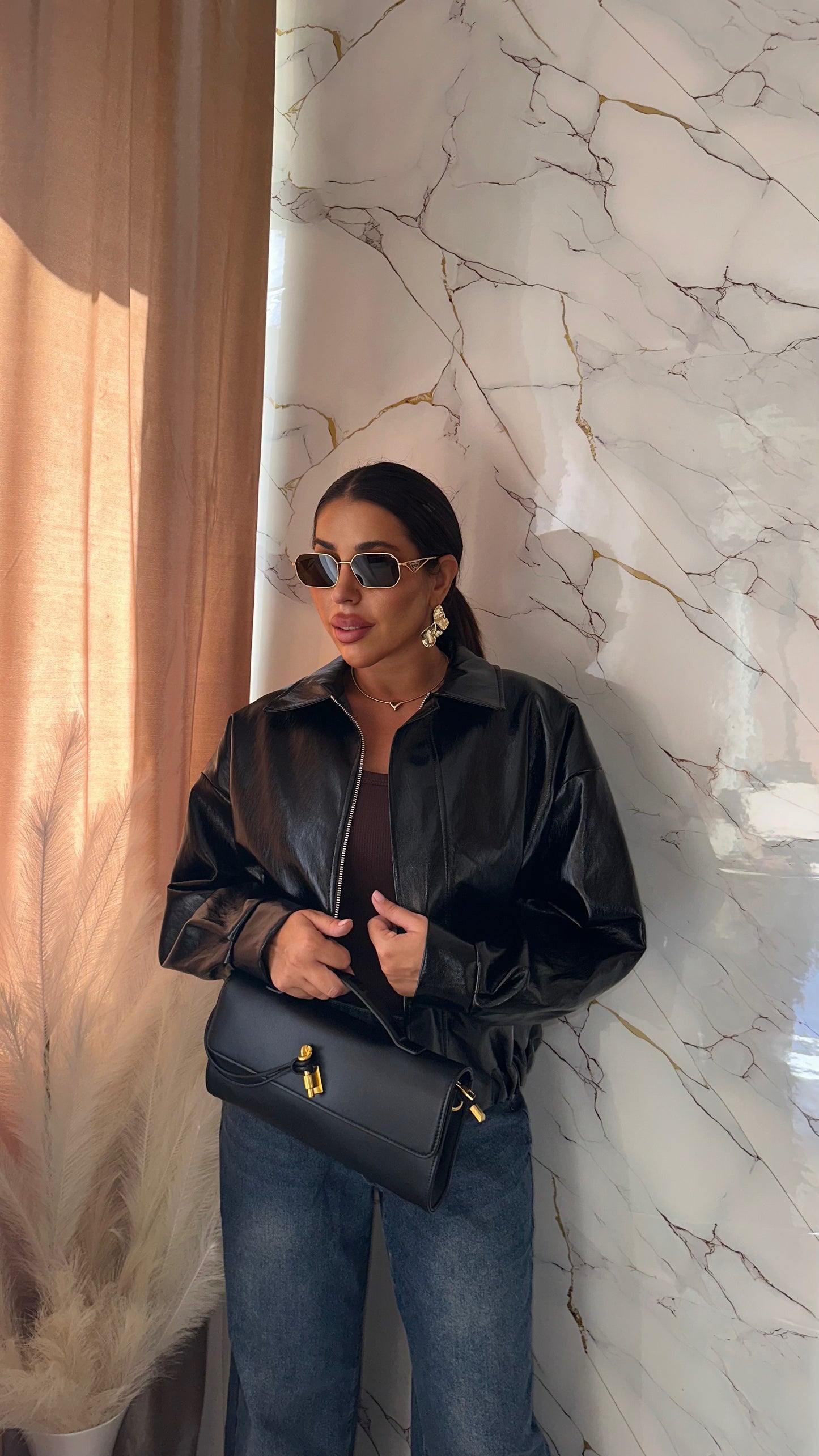 BOMBER OVER IN ECOPELLE LUCIDO BLACK