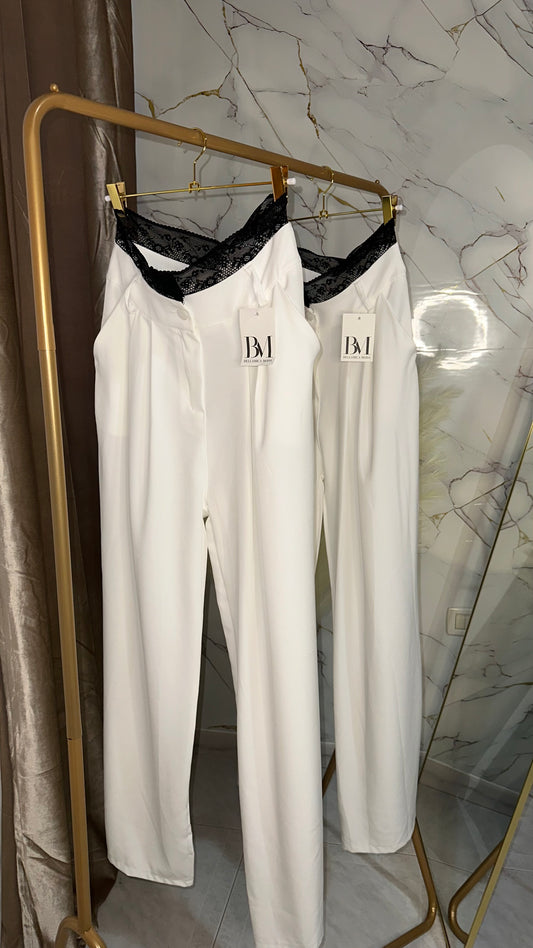 PANTALONI CON CINTO IN PIZZO