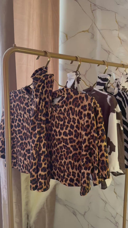 T-SHIRT CROP CON MANICOTTI